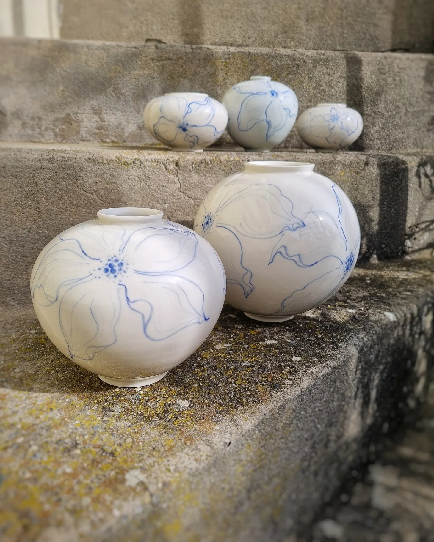 Vases peints au cobalt